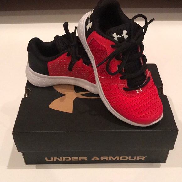 kids under armor shoes